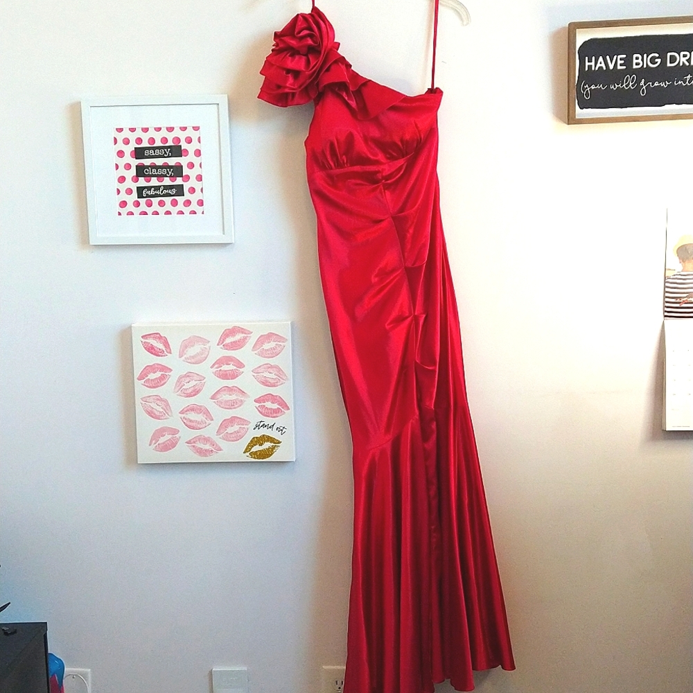 Formal One Shoulder Gown
